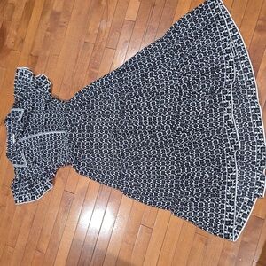 Max Studio Black and White Geometric Maxi Dress NWOT